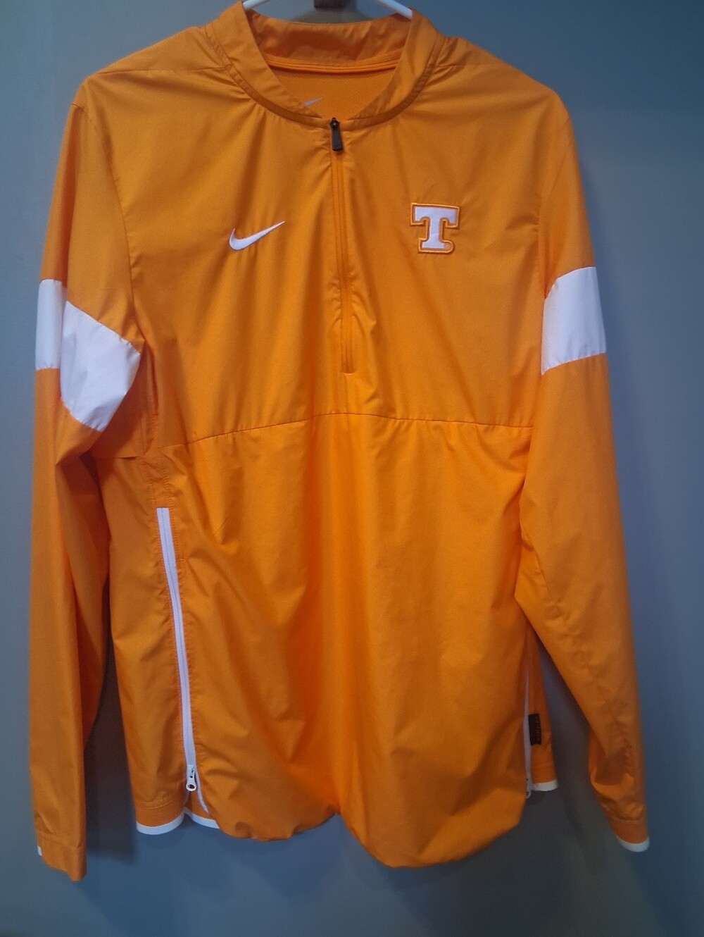 Nike Tennessee Vols Windbreaker On Field Sidelines T LOGO Swish Logo 1/4 Zip